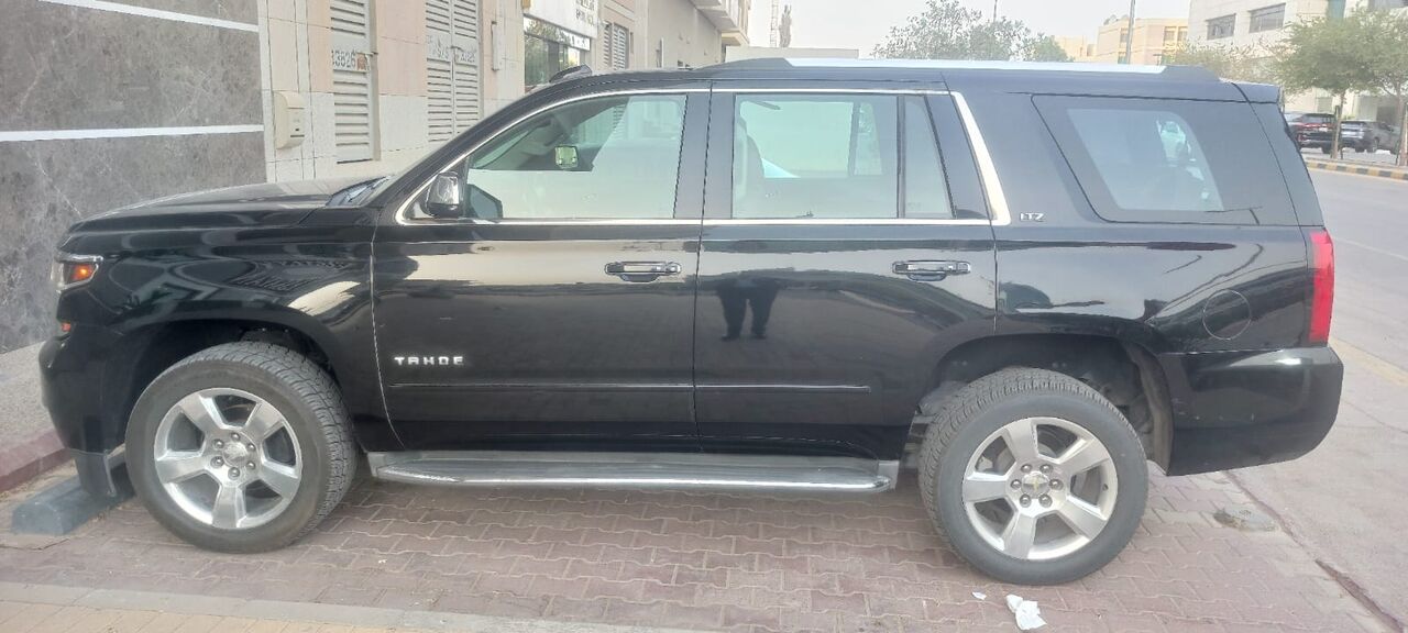 Riyadh, Vehicles, Cars & Trucks , SAR 100,  Chevrolet Tahoe,  2015,  Automatic,  150000 KM,