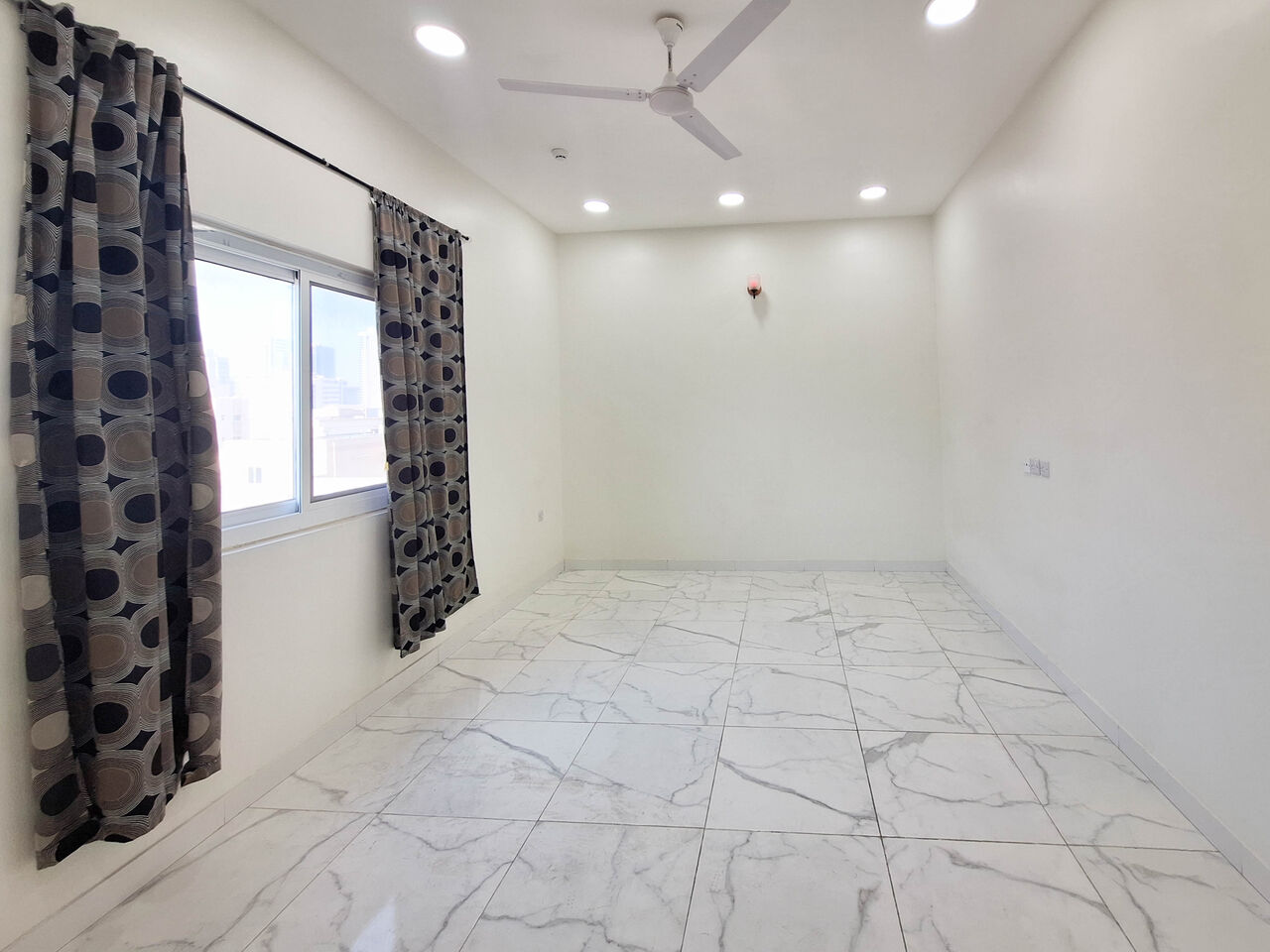 Sanabis, Apartments, Flats, Houses & Villas, BHD 180/month,  1 BR,  For Rent An Apartment In Sanabis Area Inclusive EWA