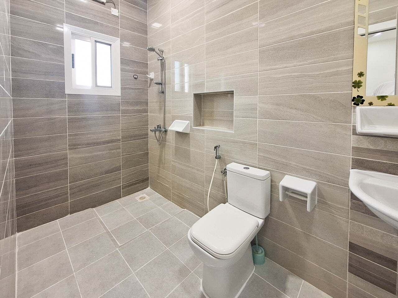 Sanabis, Apartments, Flats, Houses & Villas, BHD 180/month,  1 BR,  For Rent An Apartment In Sanabis Area Inclusive EWA