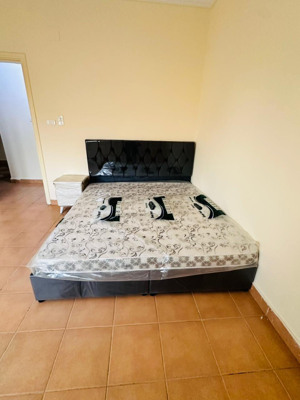 Al Sharafeyah, Household Items, SAR 3000,  I Want To Sell My Bed Set,and Home Appliances