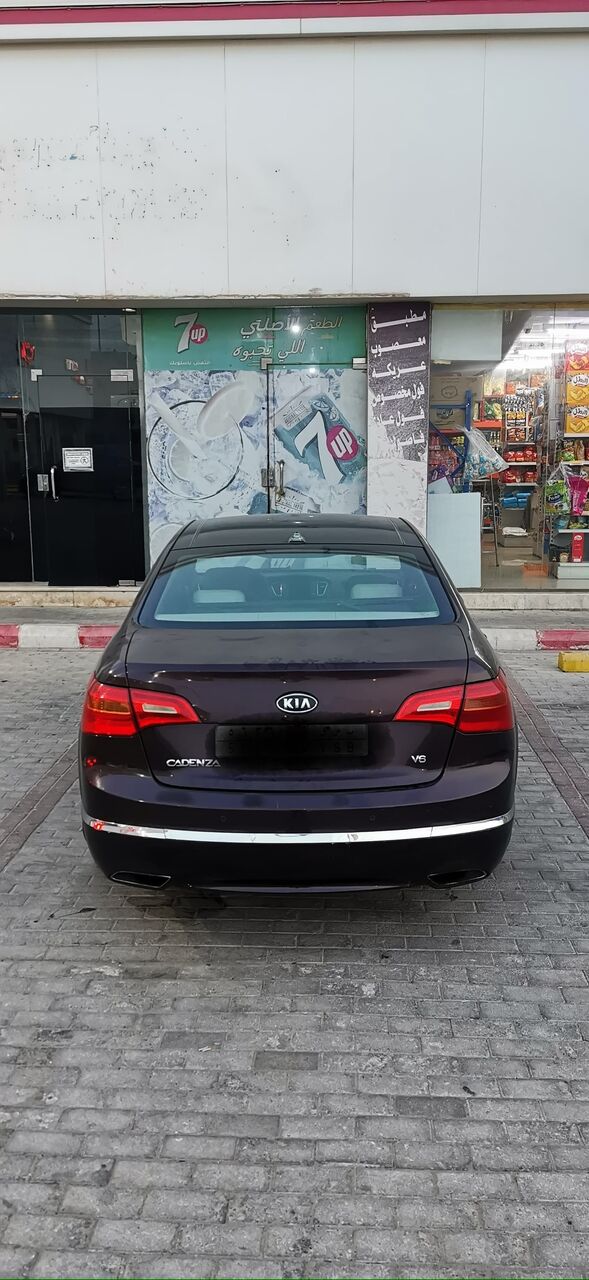 Jubail, Vehicles, Cars & Trucks , SAR 20000,  Kia Cadenza,  2011,  Automatic,  425000 KM,   Fully  Full Option Car For Sell