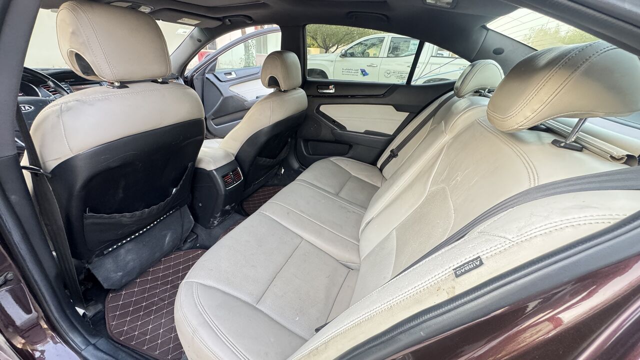 Jubail, Vehicles, Cars & Trucks , SAR 20000,  Kia Cadenza,  2011,  Automatic,  425000 KM,   Fully  Full Option Car For Sell