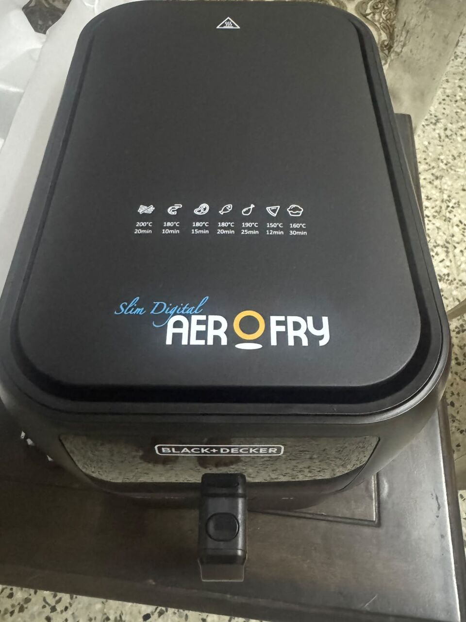 Jubail, Appliances, SAR 300,  Black + Decker Air Fryer