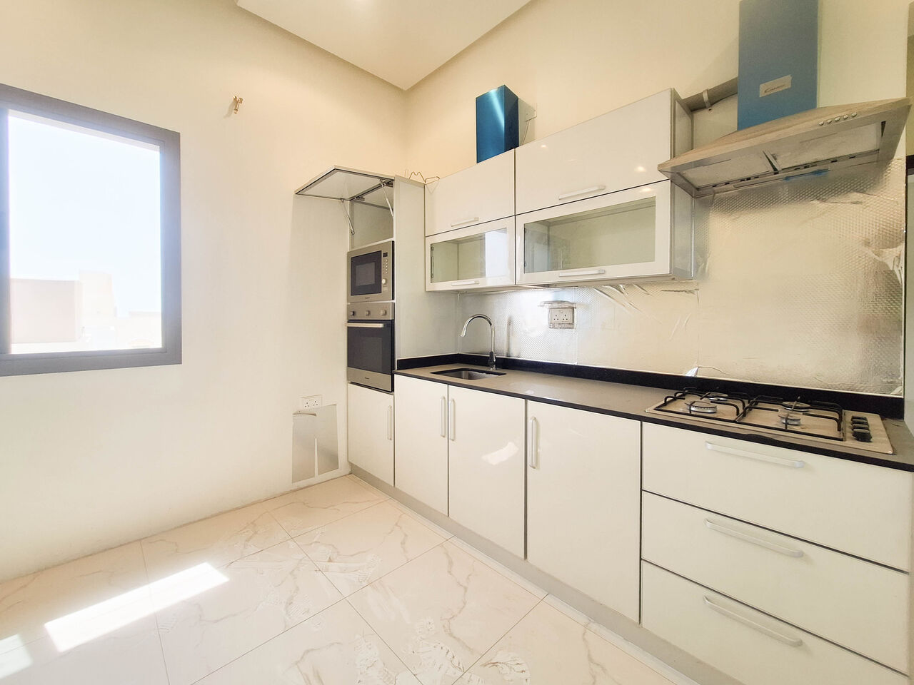 Jidhafs, Apartments, Flats, Houses & Villas, BHD 200/month,  1 BR,  For Rent A Semi Furnished Apartment In Jeblat Hebshi Area Close To Al Rawabi School And Is