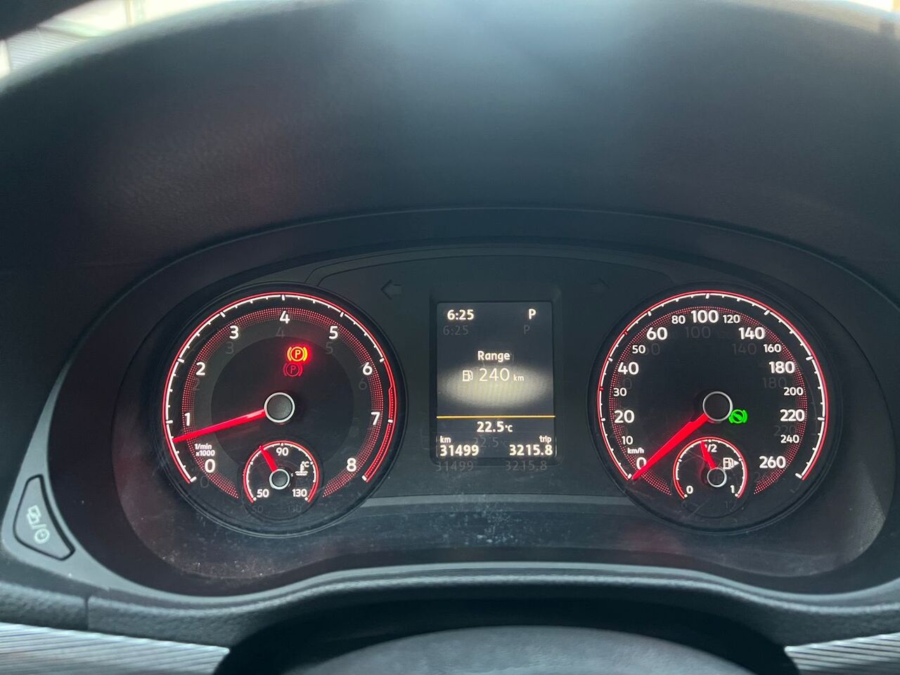Riyadh, Vehicles, Cars & Trucks , SAR 58000,  Volkswagen Passat - Second Owner , Mid-option,  2021,  Automatic,  32000 KM,