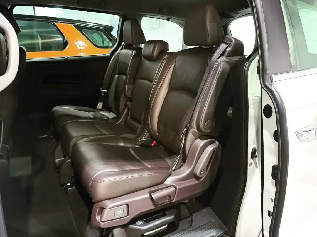 Amwaj Islands, Vehicles, Cars & Trucks , BHD 6800,  Honda Odyssey Elite,  2019,  Automatic,  113000 KM,  Honda Odyssey  V6 3.5L  Full Option 1 Owner