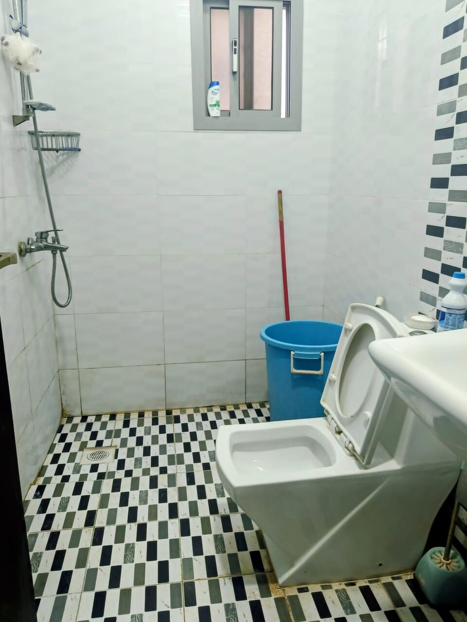 Hoora, Bedspace For Rent, BHD 75/month,  Bed Space Available For Rent Near Sony Ashraf Hoora - FULLY FURNISHED