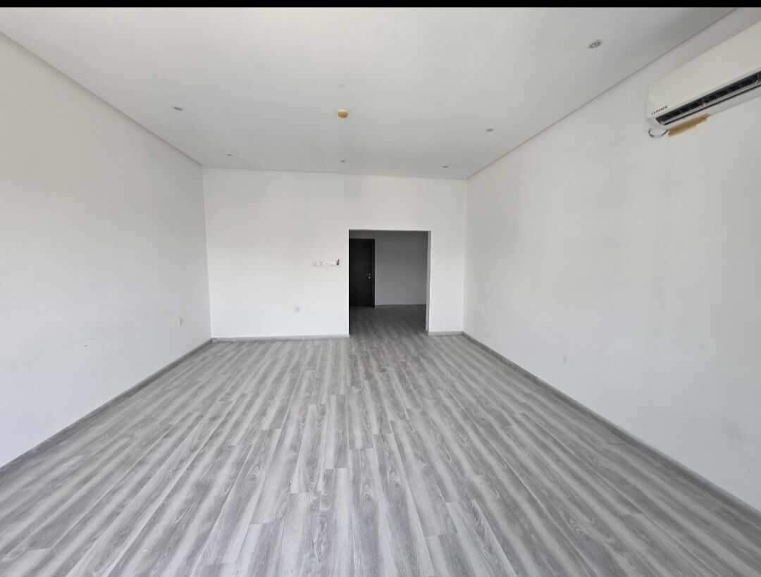 Hidd, Apartments, Flats, Houses & Villas, BHD 300/month,  3 BR,  Flat 3bhk For Rent No Ewa