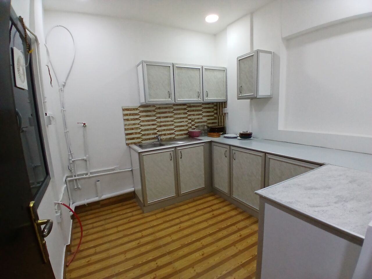 Hidd, Apartments, Flats, Houses & Villas, BHD 200/month,  1 BR,  Flats 1bhk Semi-furnished New Hidd