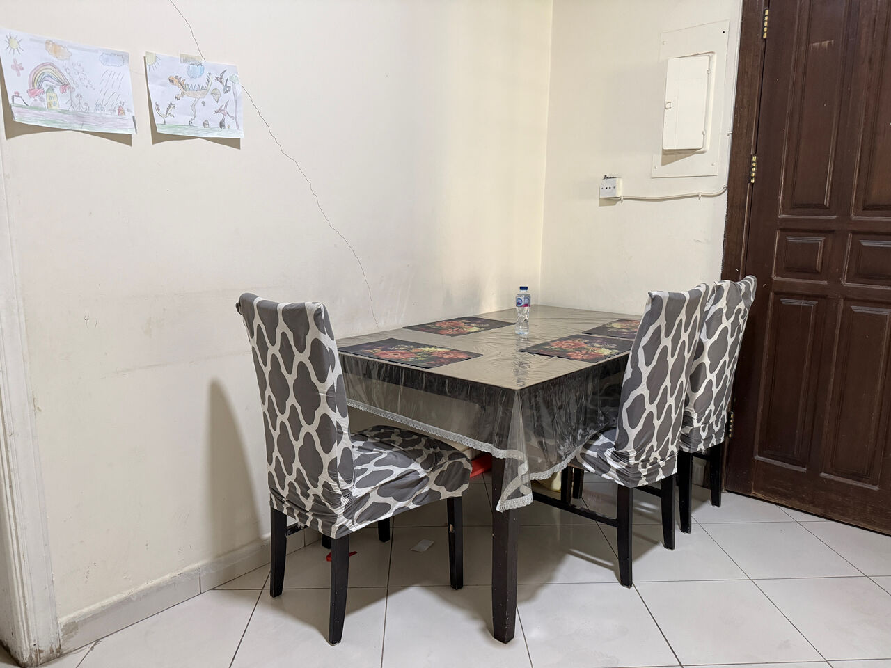Al Wizarat, Apartments, Flats, Houses & Villas, SAR 31000/year,  2 BR,  2bhk Flat Near Tshoe Signal With 31000 Yearly Rent Including Agent Plus Water Charges.