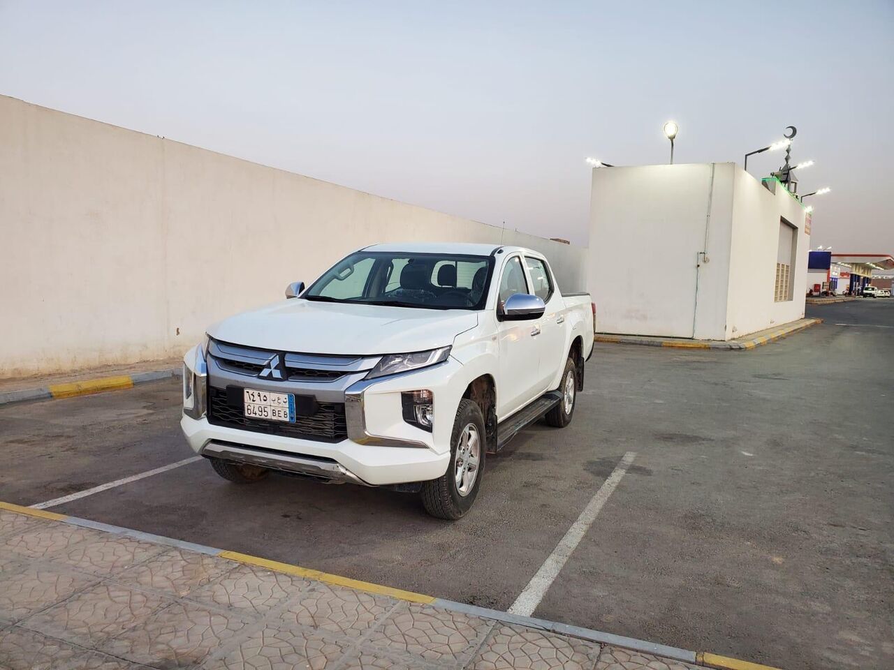 Dammam, Vehicles, Cars & Trucks , SAR 70000,  Mitsubishi L 200,  2023,  Manual,  80000 KM,  Mitsubishi Pickup