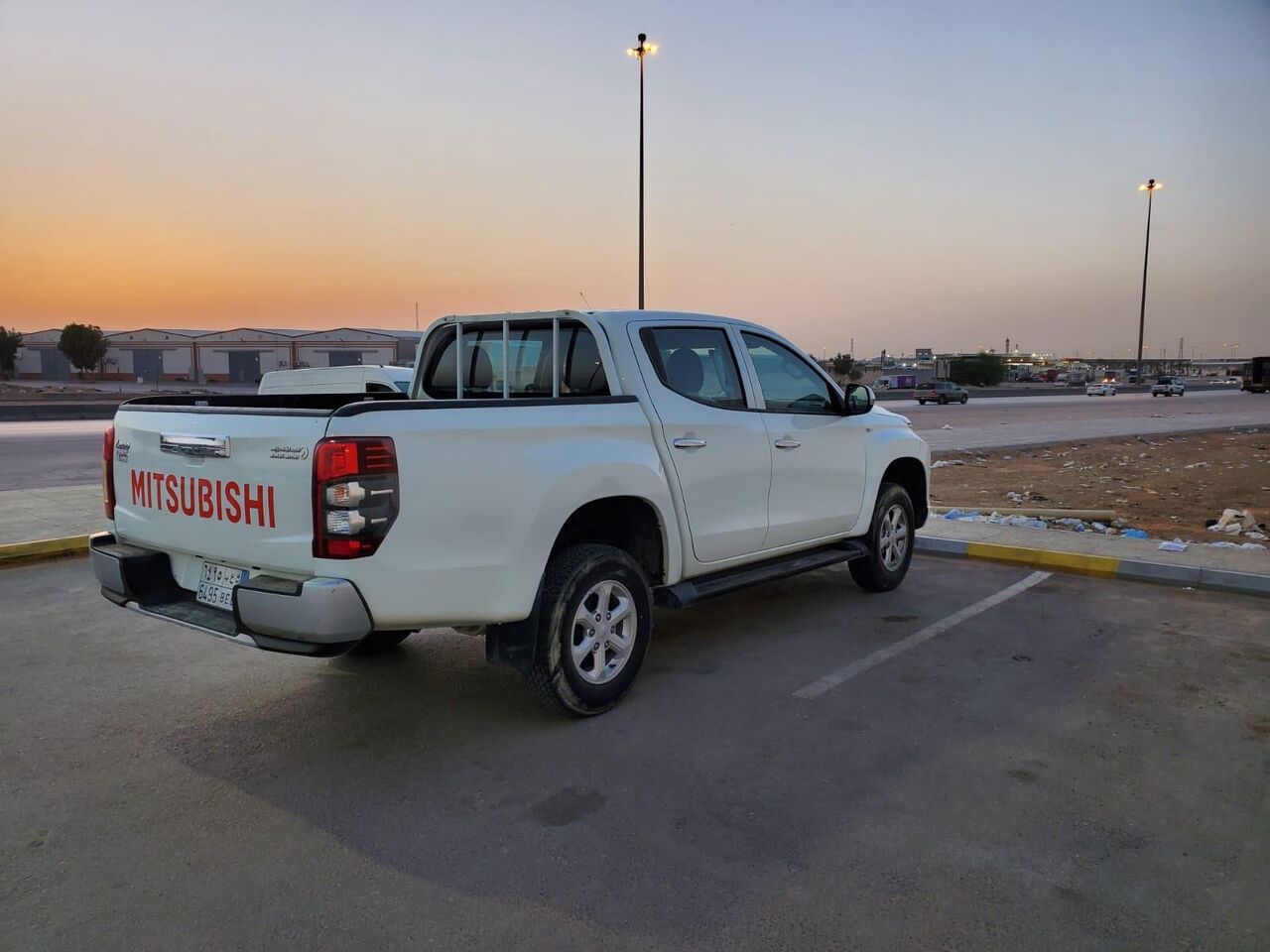 Dammam, Vehicles, Cars & Trucks , SAR 70000,  Mitsubishi L 200,  2023,  Manual,  80000 KM,  Mitsubishi Pickup