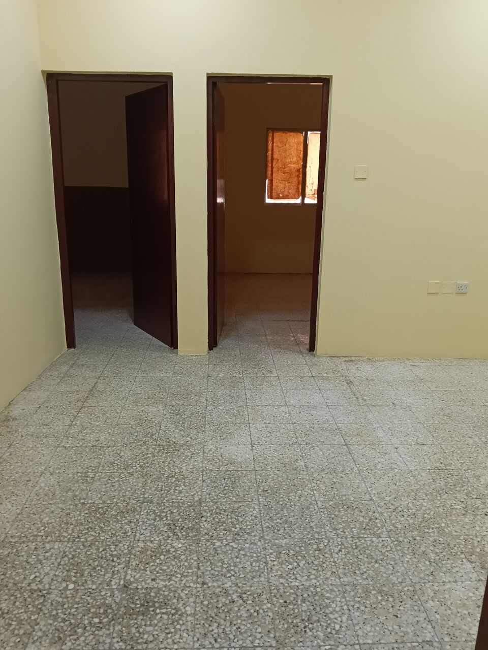 Gudaibiya, Apartments, Flats, Houses & Villas, BHD 160/month,  2 BR,  2 Bedroom Unfurnished Flat For Rent Without Ewa