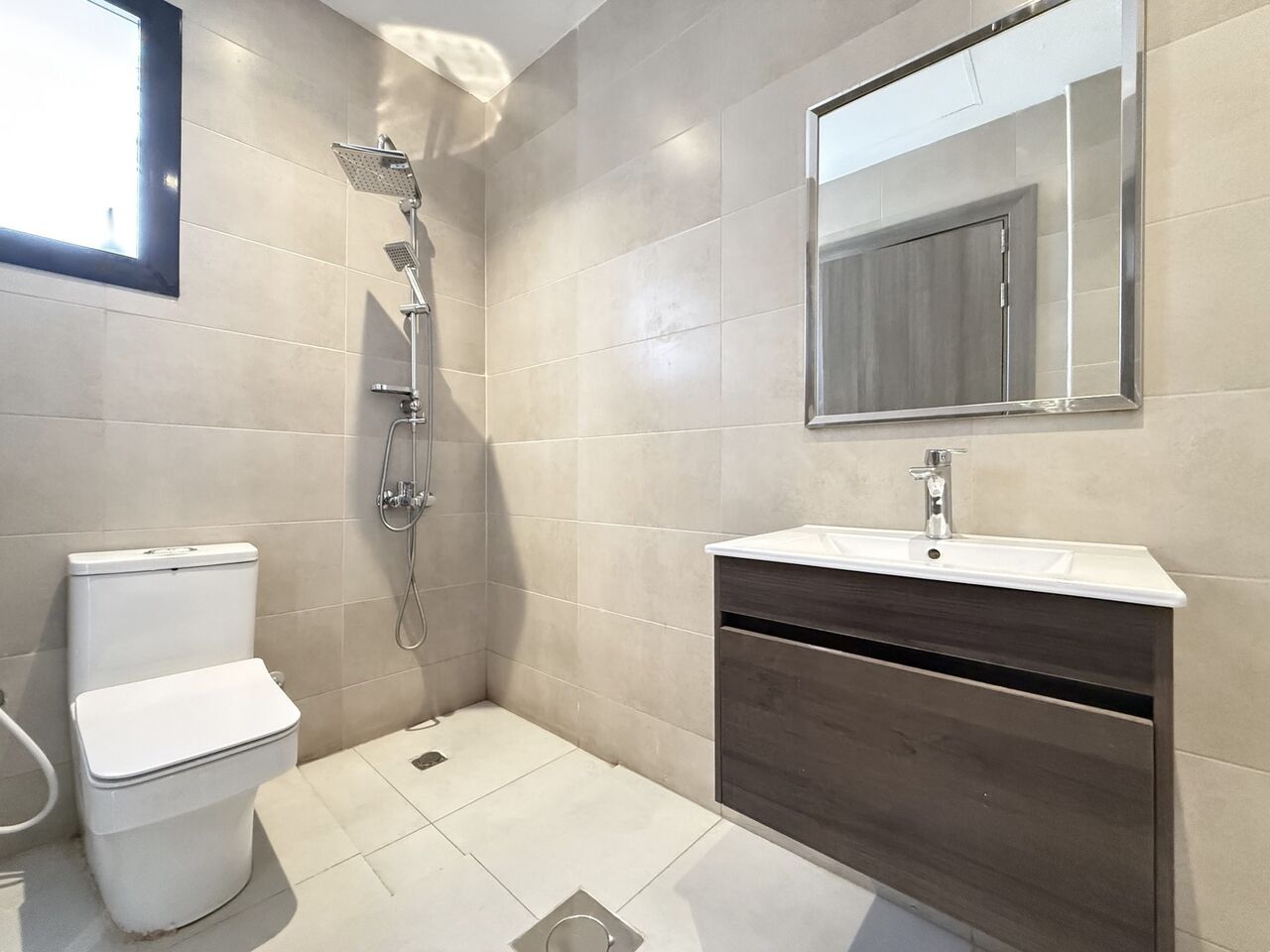 Kuwait City, Apartments, Flats, Houses & Villas, KWD 625/month,  3 BR,  Siddeeq &ndash; Nice Three Master Bedroom Apartment