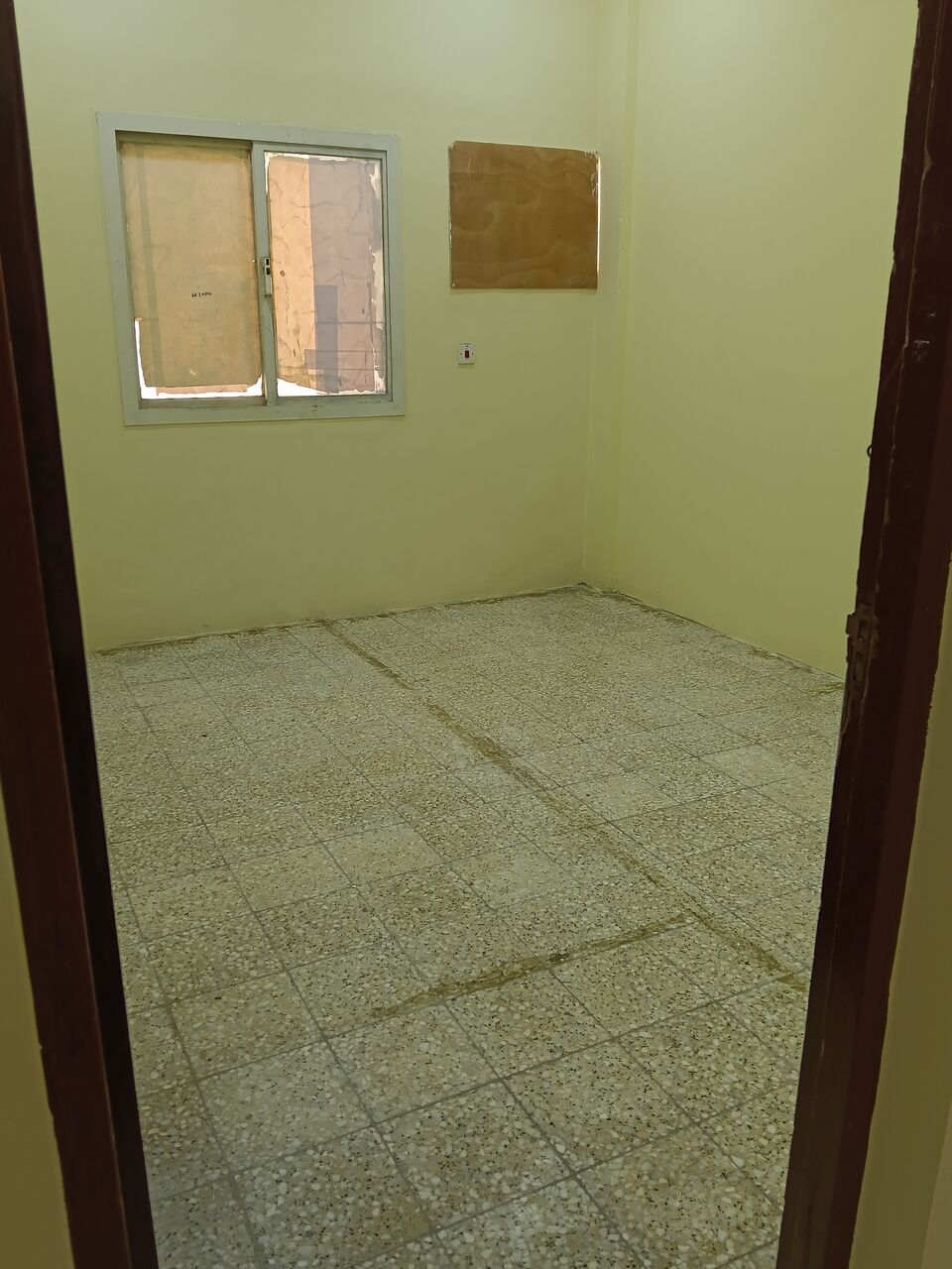 Gudaibiya, Apartments, Flats, Houses & Villas, BHD 160/month,  2 BR,  2 Bedroom Unfurnished Flat For Rent Without Ewa