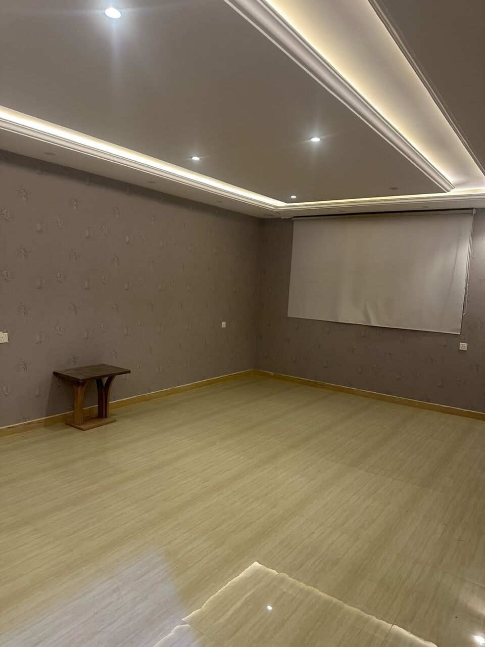 Al Jazirah, Apartments, Flats, Houses & Villas, SAR 40000/year,  4 BR,  Family Apartment With First Floor Large House 3 Beadrooms Kitchen AC Installed
