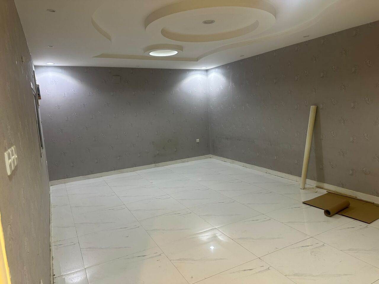 Al Jazirah, Apartments, Flats, Houses & Villas, SAR 40000/year,  4 BR,  Family Apartment With First Floor Large House 3 Beadrooms Kitchen AC Installed