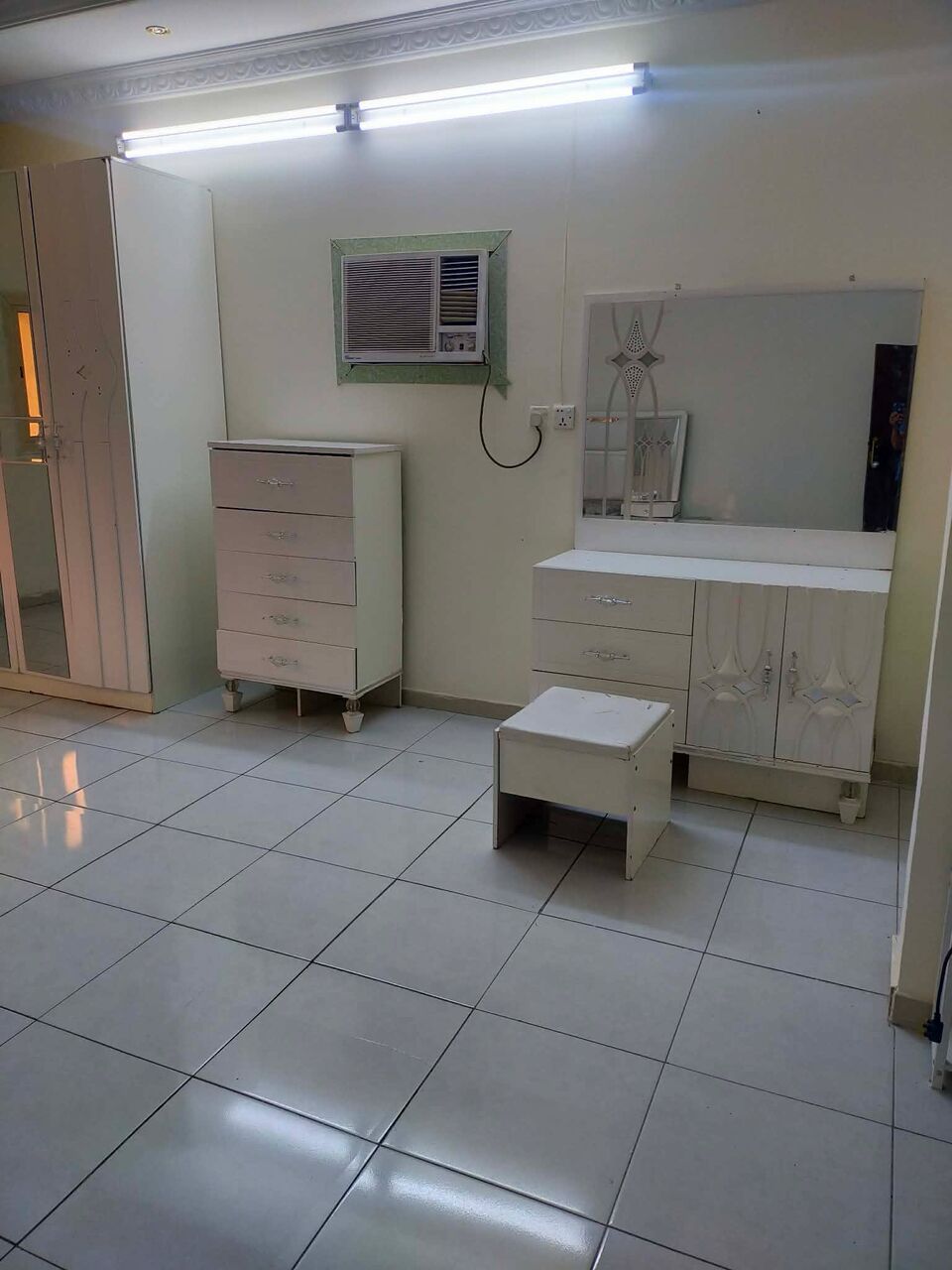Makkah, Furniture, SAR 500,  Complete Bedroom Set For Sale