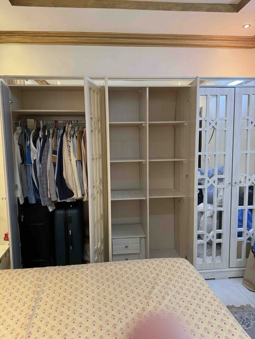 Riyadh, Furniture, SAR 2400,  Modern King Bedroom Set &ndash; Bed, Wardrobe, Dresser & Nightstands &ndash; Excellent Condition
