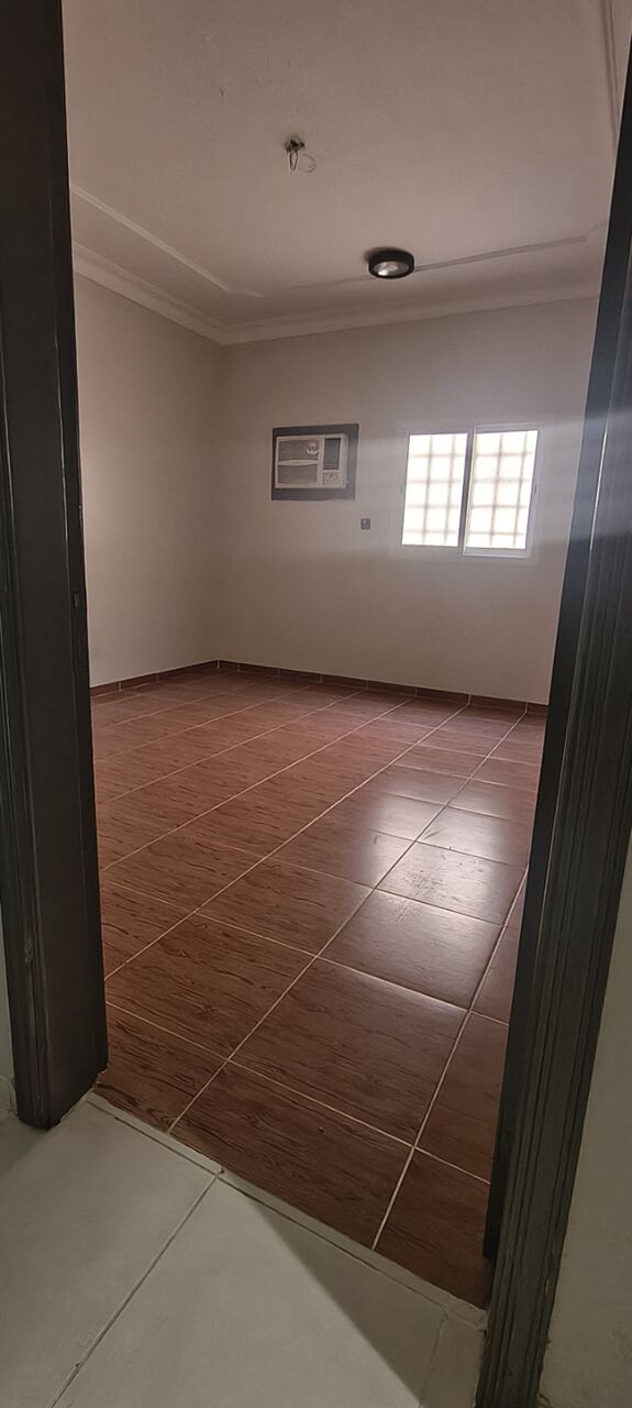 Al Malaz, Apartments, Flats, Houses & Villas, SAR 44000/year,  3 BR,  3 Bedroom Bachelor Apartment Available In Al Malaz Near IISR