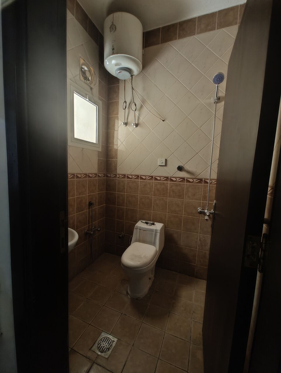 Al Malaz, Apartments, Flats, Houses & Villas, SAR 50000/year,  3 BR,  3BHK Family Apartment Available In Al Malaz Near Al Alia School