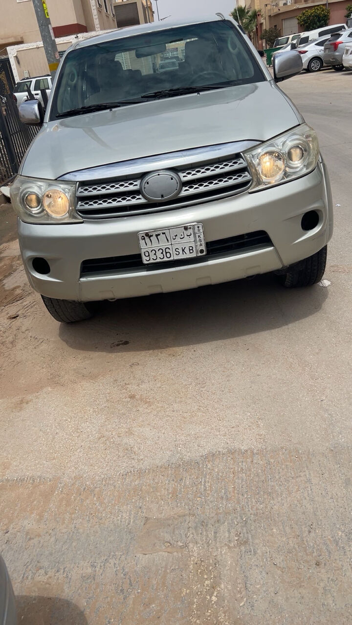 Riyadh, Vehicles, Cars & Trucks , SAR 32000,  Toyota Fortuner,  2011,  Automatic,  500 KM,  Posting Title:   4WD