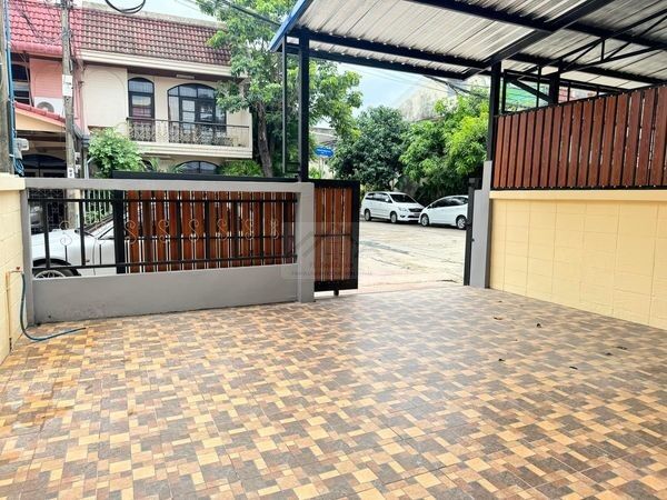 Bangkok, Villas, THB 25000,  76 Sq. Feet,  2-story House For Rent, Next To Bon Marche Market, 76 Sq M., 3 Bedrooms, Sin Phatthana