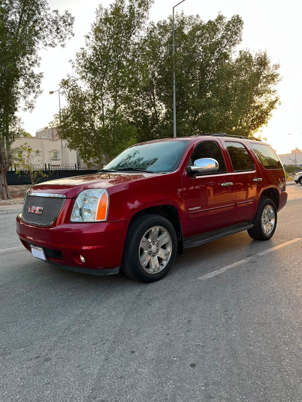 Riffa, Vehicles, Cars & Trucks , BHD 4900,  GMC Yukon Model: 2012,  2012,  Automatic,  156000 KM,  GMC Yukon