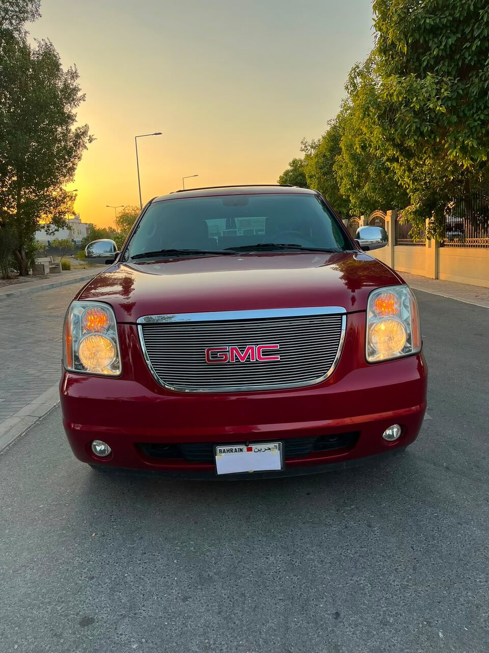 Riffa, Vehicles, Cars & Trucks , BHD 4900,  GMC Yukon Model: 2012,  2012,  Automatic,  156000 KM,  GMC Yukon