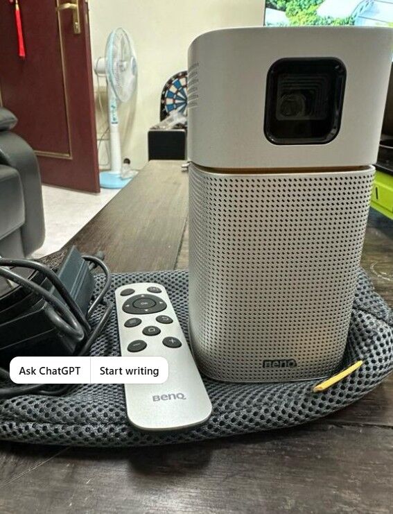 Al Aziziyah, Electronics, SAR 1500,  1500 SAR BenQ GV1 Portable Projector With Bluetooth Speaker+120" Foldable Screen
