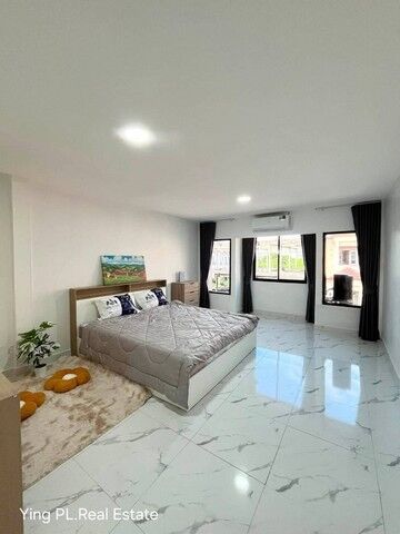 Bangkok, Villas, THB 25000,  21 Sq. Feet,  3-story Townhome For Rent, Soi Ramintra 34, With Furniture, Near Ramintra Expressway.