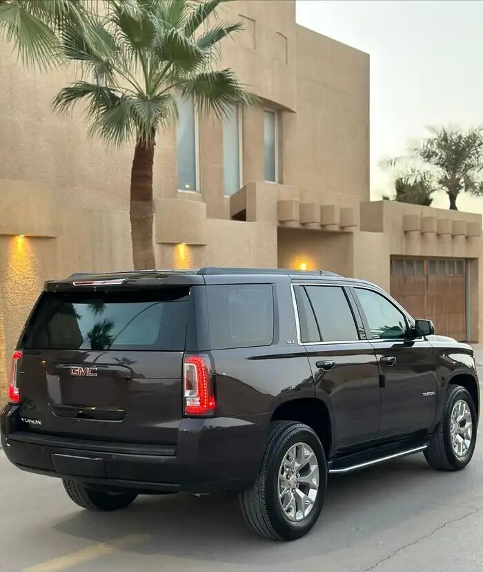 Riyadh, Vehicles, Cars & Trucks , SAR 140000,  GMC YUKON SLT,  2017,  Automatic,  71000 KM,  FULL OPTION