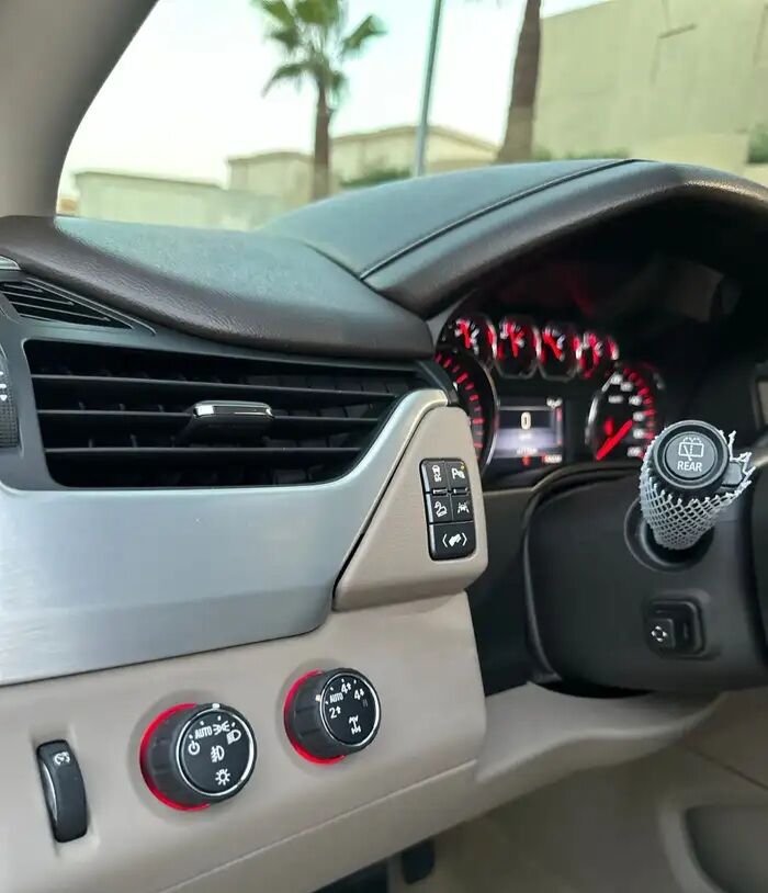 Riyadh, Vehicles, Cars & Trucks , SAR 140000,  GMC YUKON SLT,  2017,  Automatic,  71000 KM,  FULL OPTION