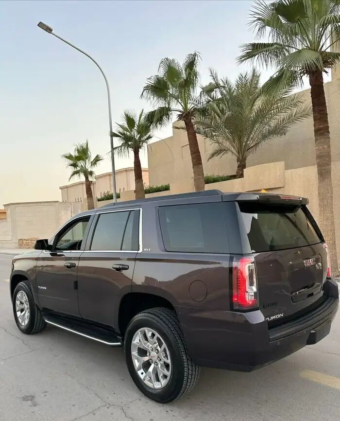 Riyadh, Vehicles, Cars & Trucks , SAR 140000,  GMC YUKON SLT,  2017,  Automatic,  71000 KM,  FULL OPTION
