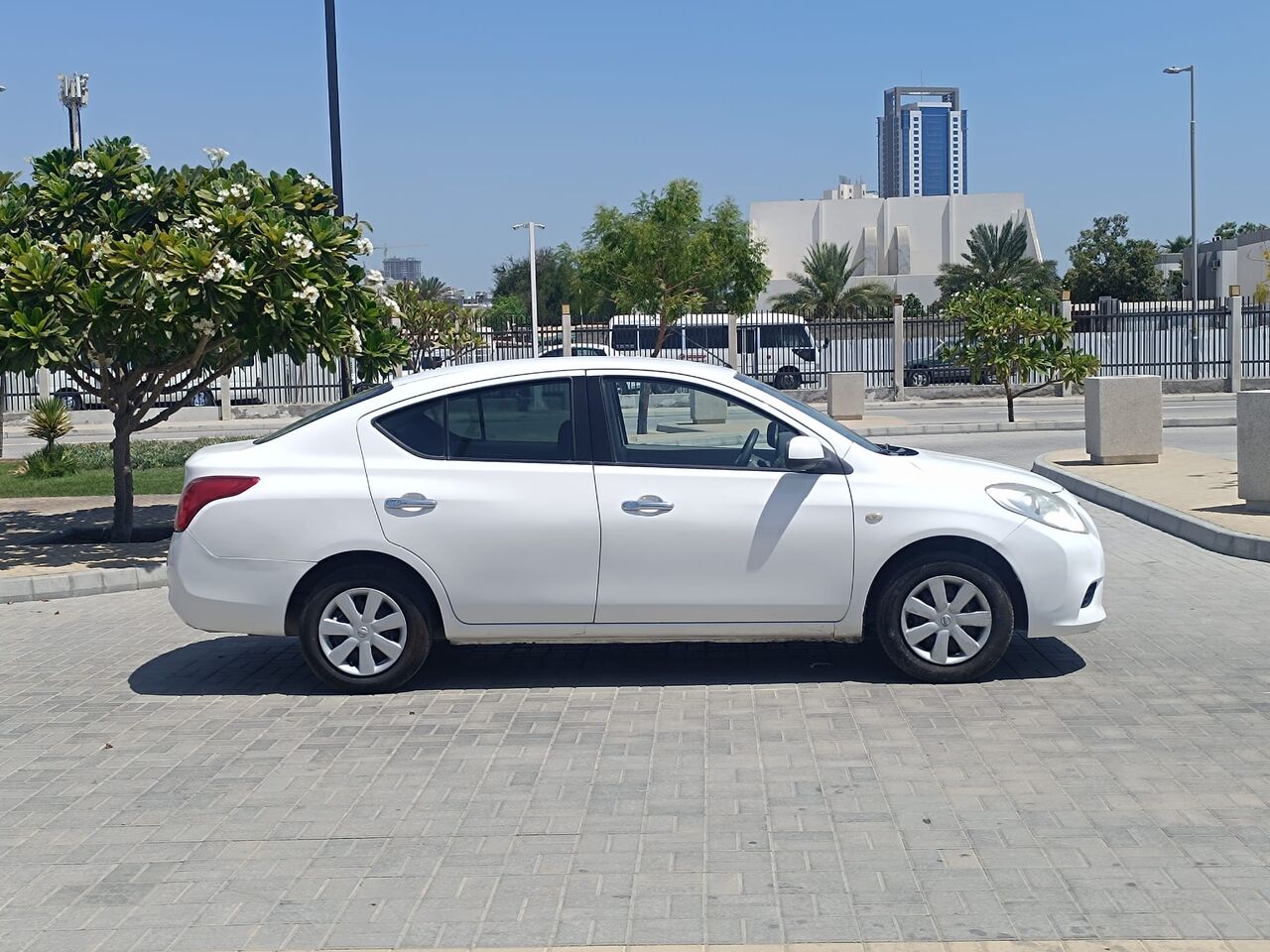 Manama, Vehicles, Cars & Trucks , BHD 1650,  Nissan Sunny,  2014,  Automatic,  158000 KM,  Sunny
