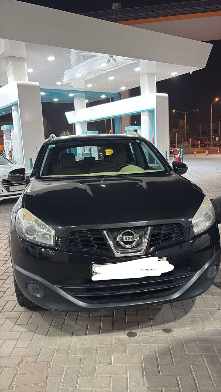 Al Malaz, Vehicles, Cars & Trucks , SAR 17500,  Nissan Qashqai,  2014,  Automatic,  360000 KM,