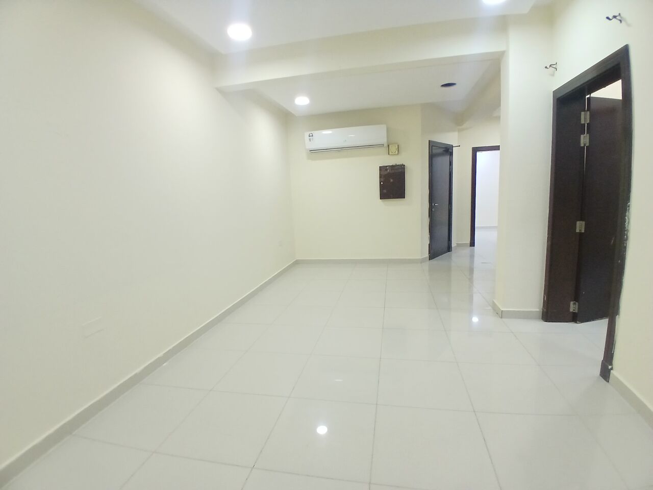 Hidd, Apartments, Flats, Houses & Villas, BHD 240/month,  2 BR,  Flat 2bhk Inclusive Ewa Hidd
