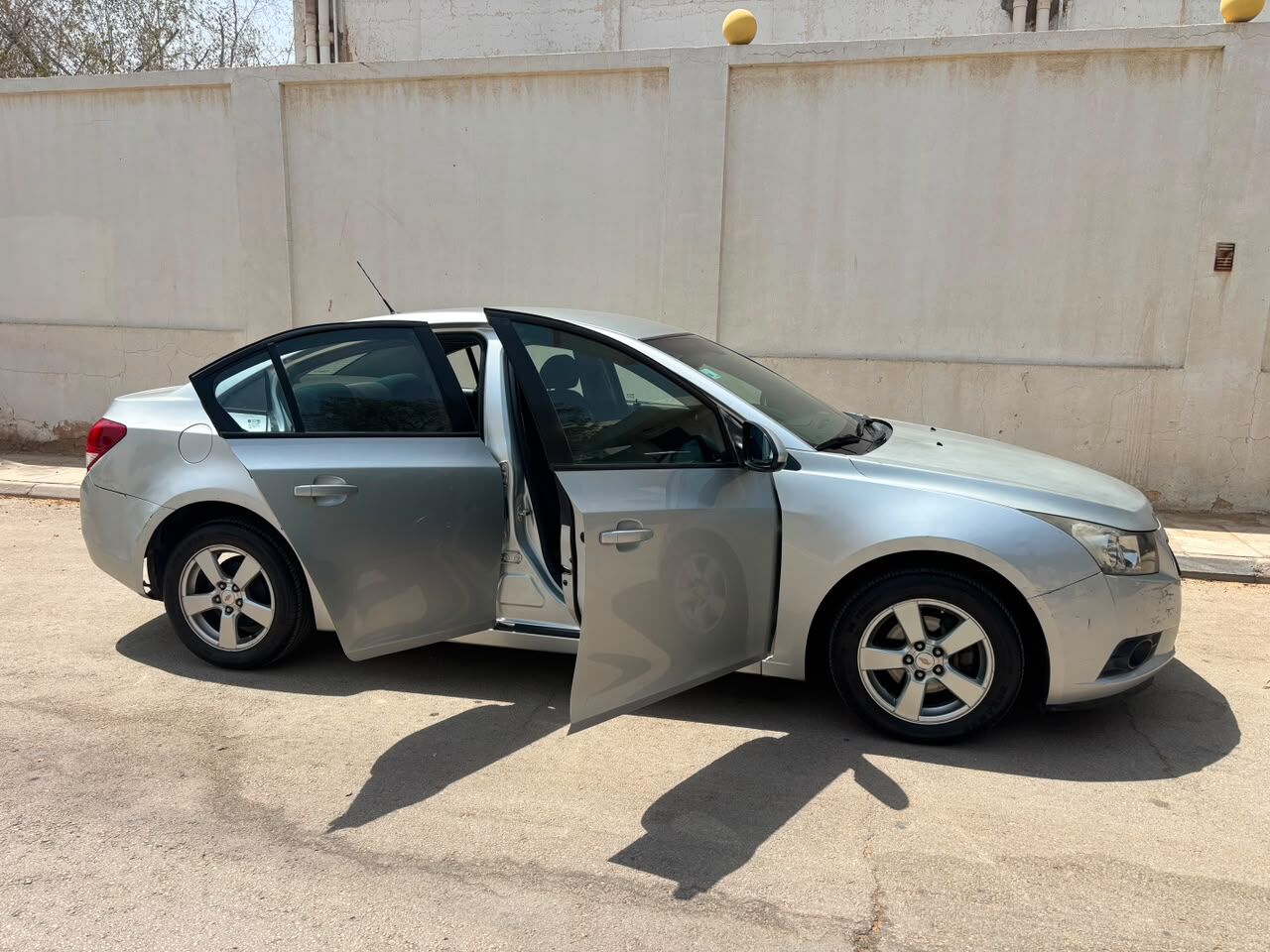 Riyadh, Vehicles, Cars & Trucks , SAR 14500,  Chevrolet Cruze 2012,  2012,  Automatic,  154600 KM,