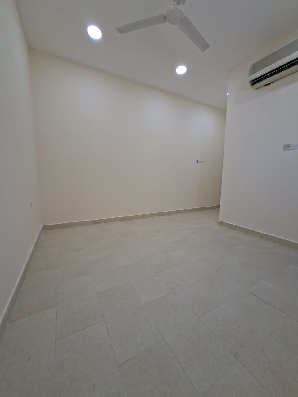 Tubli, Apartments, Flats, Houses & Villas, BHD 150/month,  Semi Furnished Specious Studio Flat For Rent In Tubli ( Including Electricity)