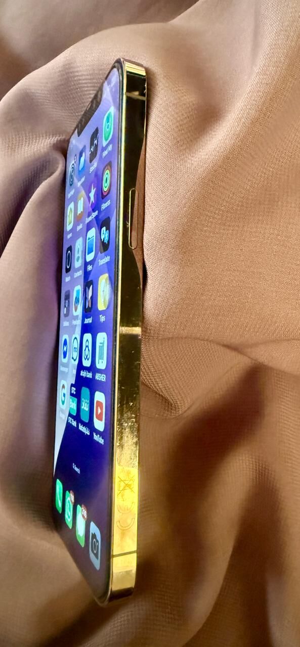 Dammam, Mobile Phones, SAR 2100,  12 PRO MAX 256 GB Home Used