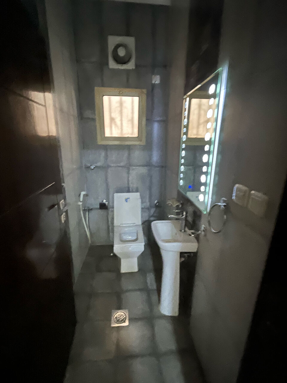 Yanbu, Rooms for Rent, SAR 1000/month,  One Furnished Room With Seperate Toilet & Common Hall & Kitchen