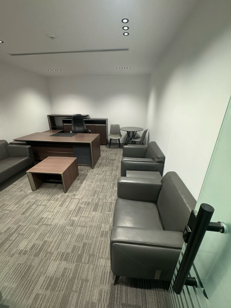 Jeddah, Bedspace For Rent, SAR 30000/year,  Prestigious Executive Office For Rent &ndash; Al Muhammadiyah, Jeddah