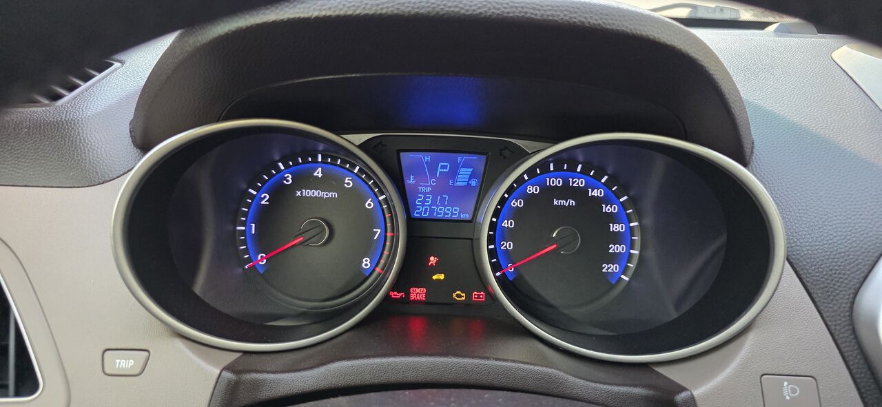 Al Rakah Al Shamaliyah, Vehicles, Cars & Trucks , SAR 34000,  Hyundai Tucson,  2013,  Automatic,  209000 KM,    Limited Edition Car For Sale