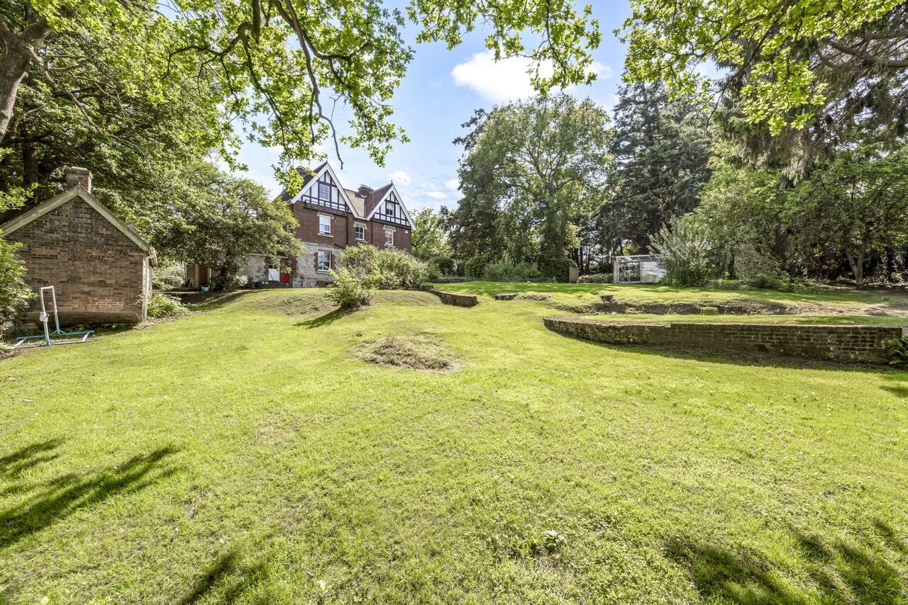 London, Real Estate For Sale, GBP 1,  6 BR,  3161 Sq. Feet,  Trusted Local Letting Agent In Crowborough For Landlords And Tenants