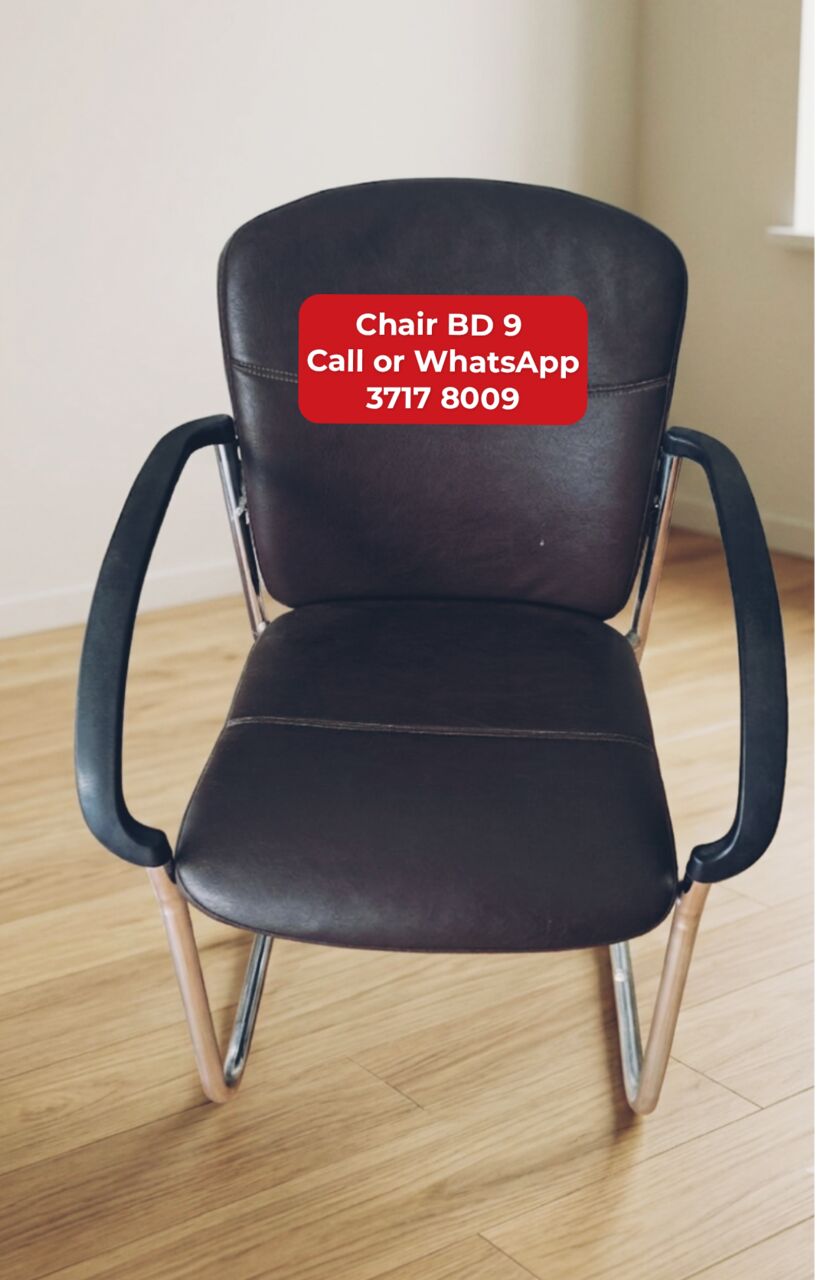 Manama, Furniture, BHD 9,  🌐🌍Chair  In Good Condition For Sale With Delivery