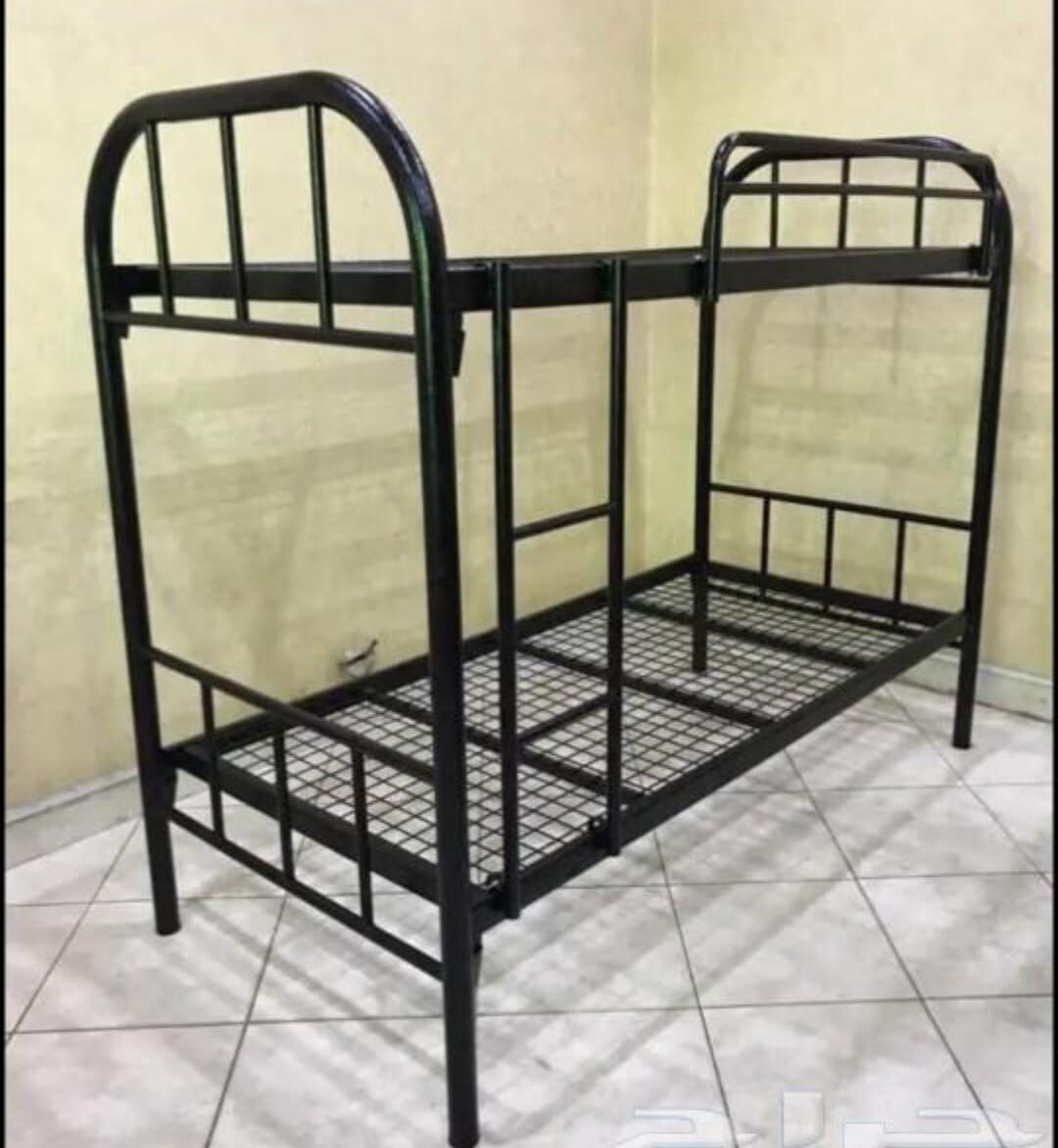 Riyadh, Language Exchange, Bed With Mattress And Wardrobe