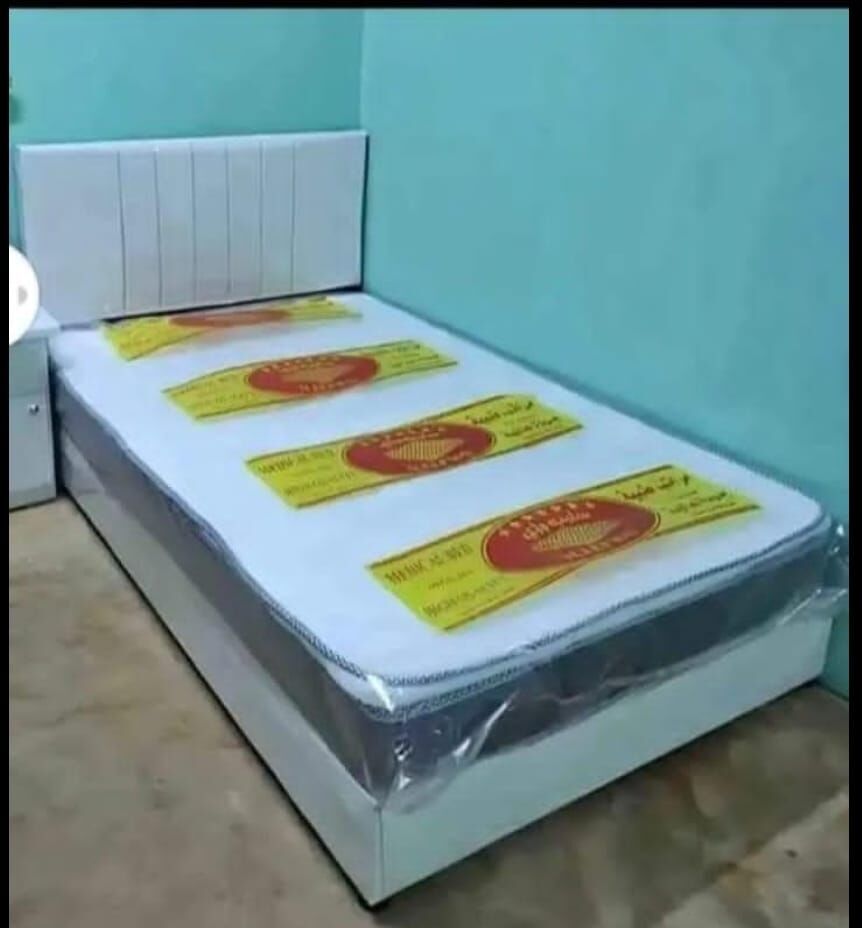 Riyadh, Language Exchange, Bed With Mattress And Wardrobe