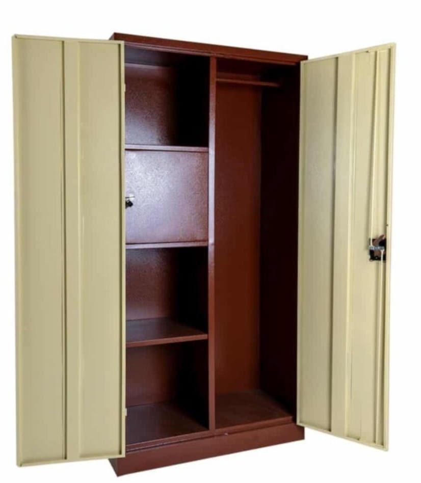 Riyadh, Language Exchange, Bed With Mattress And Wardrobe
