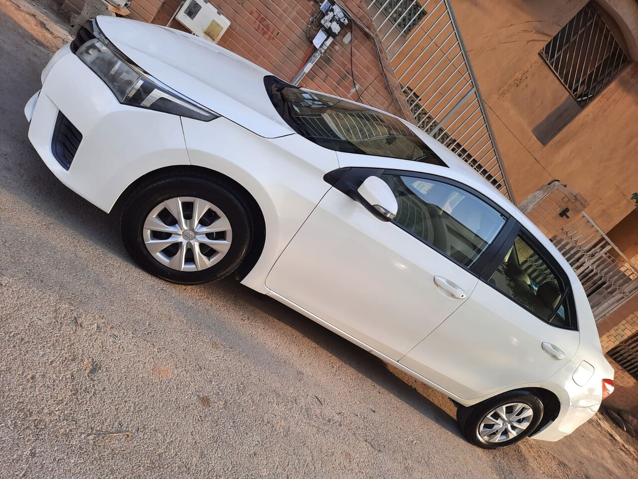 Riyadh, Vehicles, Cars & Trucks , SAR 32500,  Toyota Corolla XLE,  2016,  Automatic,  160000 KM,  I
