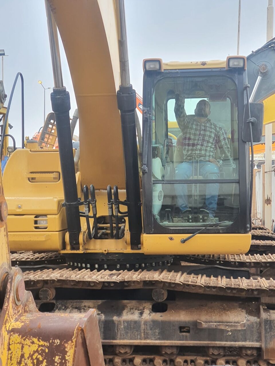Dammam, Heavy Equipment, SAR 14500,  Excavator For Rent